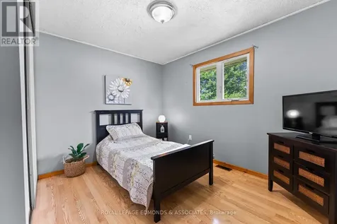 31 Carol Street Laurentian Valley ON K8A 6W6