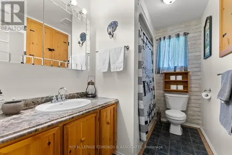 31 Carol Street Laurentian Valley ON K8A 6W6