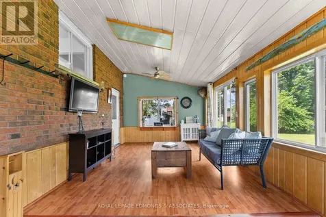 31 Carol Street Laurentian Valley ON K8A 6W6