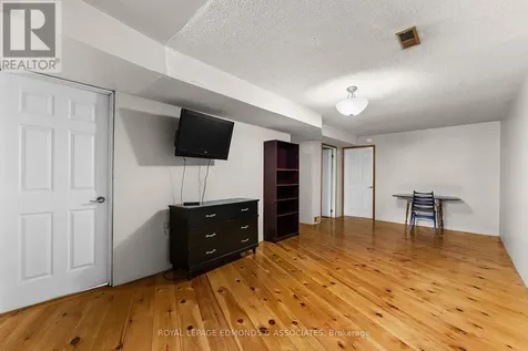 31 Carol Street Laurentian Valley ON K8A 6W6