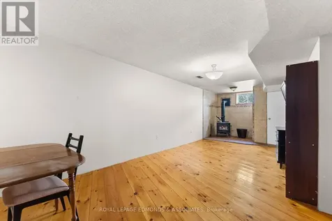 31 Carol Street Laurentian Valley ON K8A 6W6