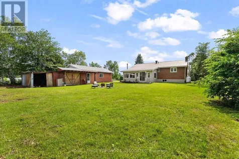 31 Carol Street Laurentian Valley ON K8A 6W6