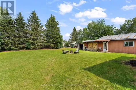 31 Carol Street Laurentian Valley ON K8A 6W6