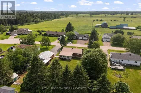 31 Carol Street Laurentian Valley ON K8A 6W6