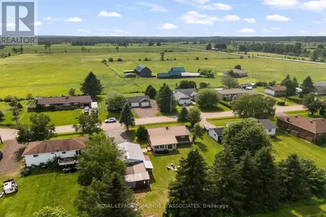31 Carol Street Laurentian Valley ON K8A 6W6
