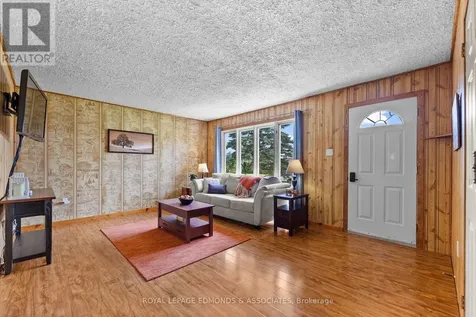 31 Carol Street Laurentian Valley ON K8A 6W6