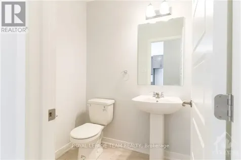 803 Crossgate Street Ottawa ON K2J 7E3