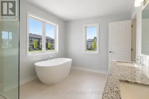 803 Crossgate Street Ottawa ON K2J 7E3