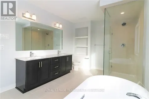 803 Crossgate Street Ottawa ON K2J 7E3