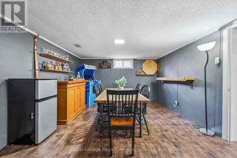 81 Oxford Street Kitchener ON N2H 4R8