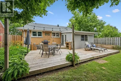 81 Oxford Street Kitchener ON N2H 4R8