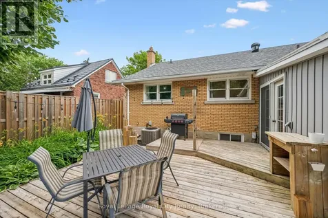 81 Oxford Street Kitchener ON N2H 4R8