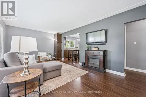 81 Oxford Street Kitchener ON N2H 4R8