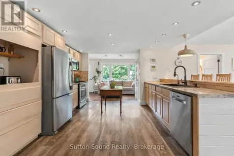 87 Meadowland Road South Bruce Peninsula ON N0H 2T0