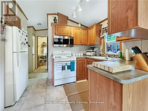13 Southline Avenue Huron-kinloss ON N0G 2B0
