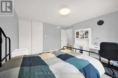 10 Pavona Street Ottawa ON K2G 6T2