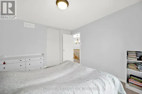 10 Pavona Street Ottawa ON K2G 6T2