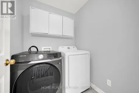 10 Pavona Street Ottawa ON K2G 6T2