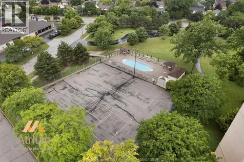 310 Village Grove Drive Tecumseh ON N8N 4X7