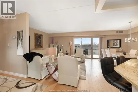 310 Village Grove Drive Tecumseh ON N8N 4X7