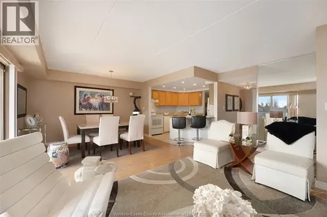 310 Village Grove Drive Tecumseh ON N8N 4X7