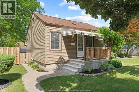 1904 Westcott Windsor ON N8W 4K4