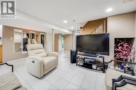 2075 Ottawa Street Windsor ON N8Y 1R6