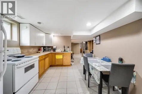 2075 Ottawa Street Windsor ON N8Y 1R6