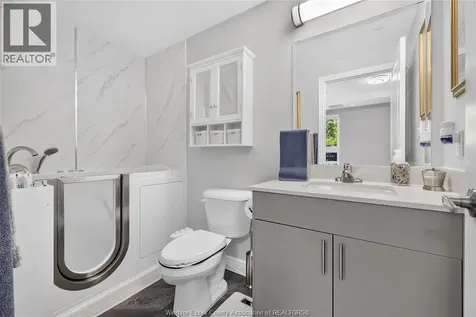 1611 Banwell Road Windsor ON N8P 0G5