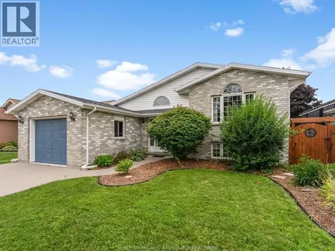 1553 Blairwood Crescent Windsor ON N8W 5M6