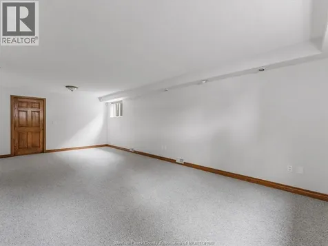 1553 Blairwood Crescent Windsor ON N8W 5M6