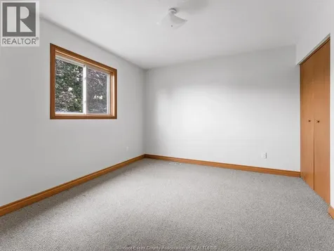 1553 Blairwood Crescent Windsor ON N8W 5M6