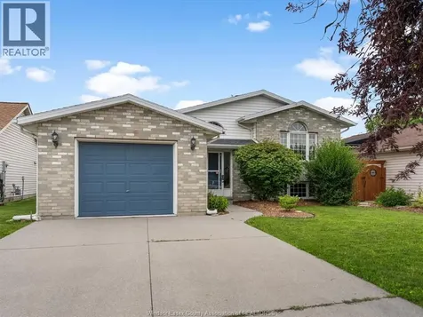 1553 Blairwood Crescent Windsor ON N8W 5M6