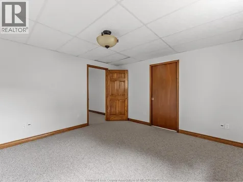 1553 Blairwood Crescent Windsor ON N8W 5M6