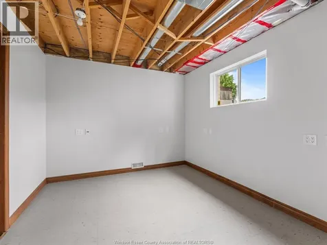 1553 Blairwood Crescent Windsor ON N8W 5M6