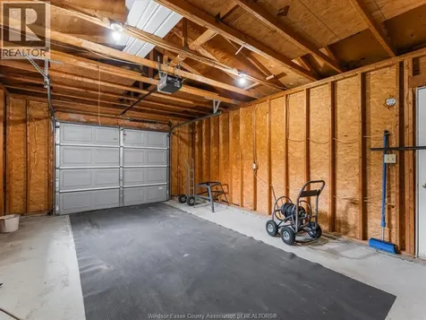 1553 Blairwood Crescent Windsor ON N8W 5M6