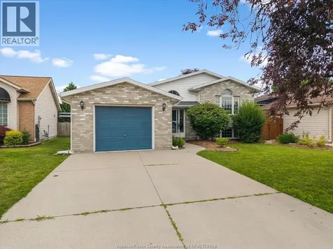 1553 Blairwood Crescent Windsor ON N8W 5M6