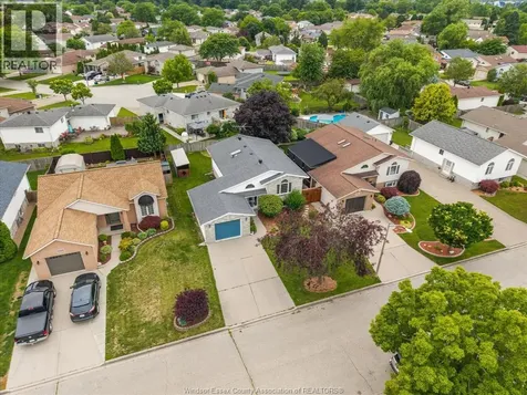 1553 Blairwood Crescent Windsor ON N8W 5M6