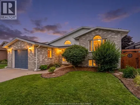 1553 Blairwood Crescent Windsor ON N8W 5M6