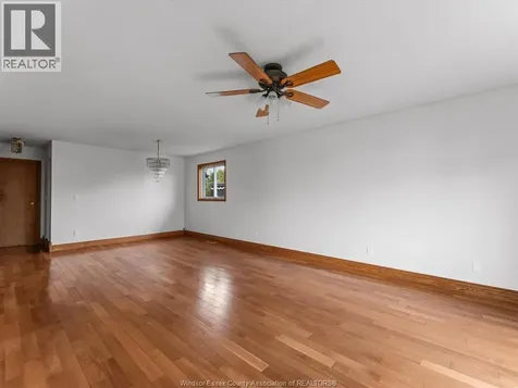 1553 Blairwood Crescent Windsor ON N8W 5M6