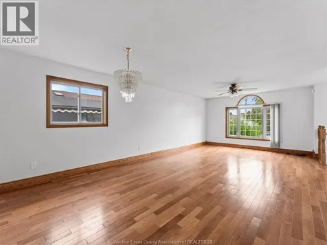 1553 Blairwood Crescent Windsor ON N8W 5M6