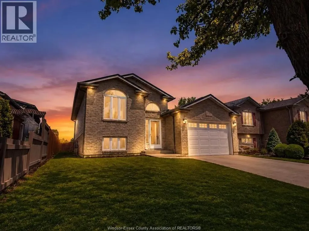 776 Dynasty Street Windsor ON N9G 2W2
