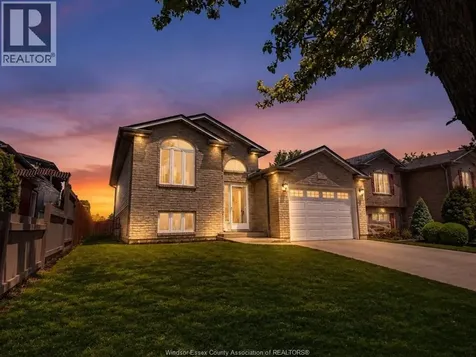 776 Dynasty Street Windsor ON N9G 2W2