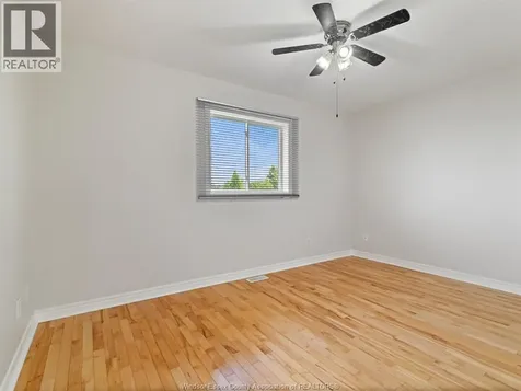 776 Dynasty Street Windsor ON N9G 2W2