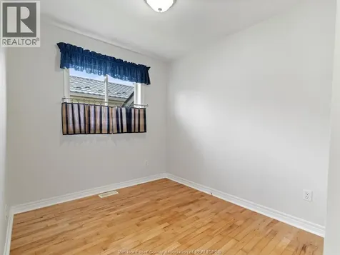 776 Dynasty Street Windsor ON N9G 2W2
