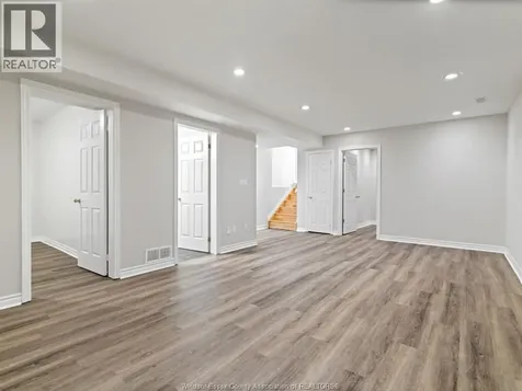 776 Dynasty Street Windsor ON N9G 2W2