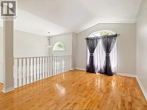 776 Dynasty Street Windsor ON N9G 2W2