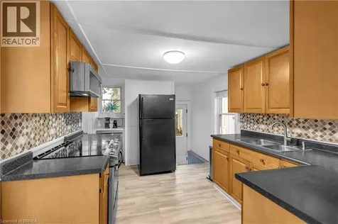 10 Bishop Street Brantford ON N3S 1L9