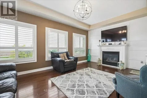 33 Paula Court Orangeville ON L9W 5V1