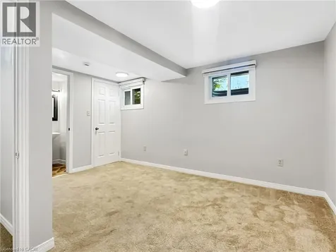 21 Fife Street West Caledonia ON N3W 1J1
